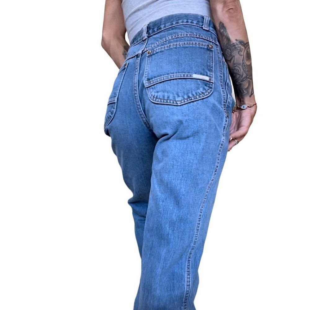 Vintage 90’s Brittania mid rise 5 pocket relaxed Distressed jeans size 29